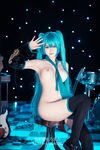 萌新推特00後露臉網紅美少女▌白莉愛吃巧克力▌Cos初音未來 香艷酥乳粉嫩白虎演唱會 精美私拍