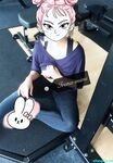 極品女神系母狗的淫色露出生活 極品女神被粉絲膜拜啪啪露出 高清私拍