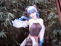 蘿莉嫩妹@超級美穴@白莉愛吃巧克力之甘雨