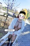 重磅推薦！淫盪肥臀人妻母狗【見過騷的 沒見過這么騷的】喜歡戶外露出，喜歡被很多男人操