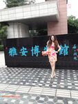 十八線小明星泄密 模特演員出身【鍾小紅】重金定製私拍拉屎撒尿自慰衣架開肛全程出臉