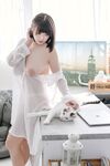 【H級豪巨乳】寄宿家中的前同事－茹茹，一早醒來就衣衫不整！豪乳在眼